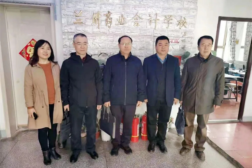 640.webp (13).jpg 640.webp (13).jpg