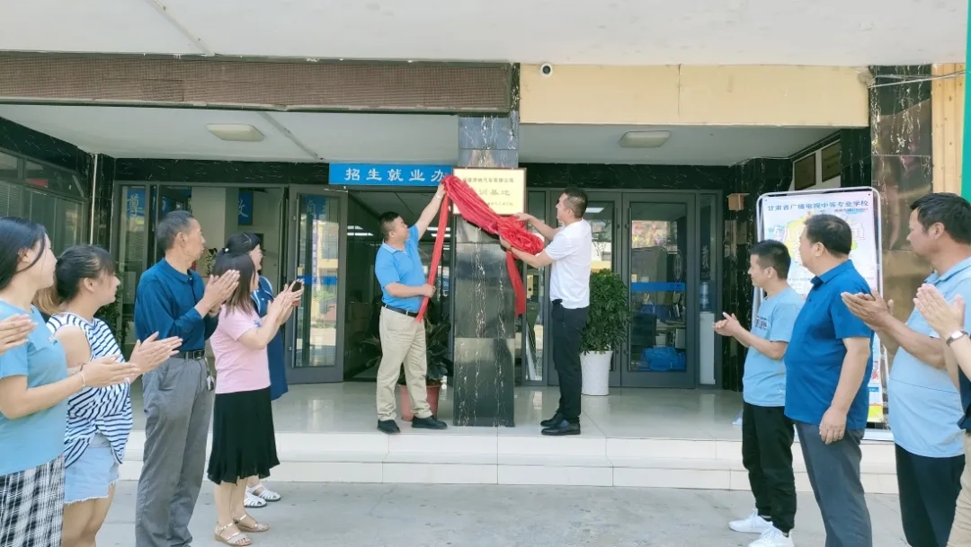 640.webp (1).jpg 640.webp (1).jpg