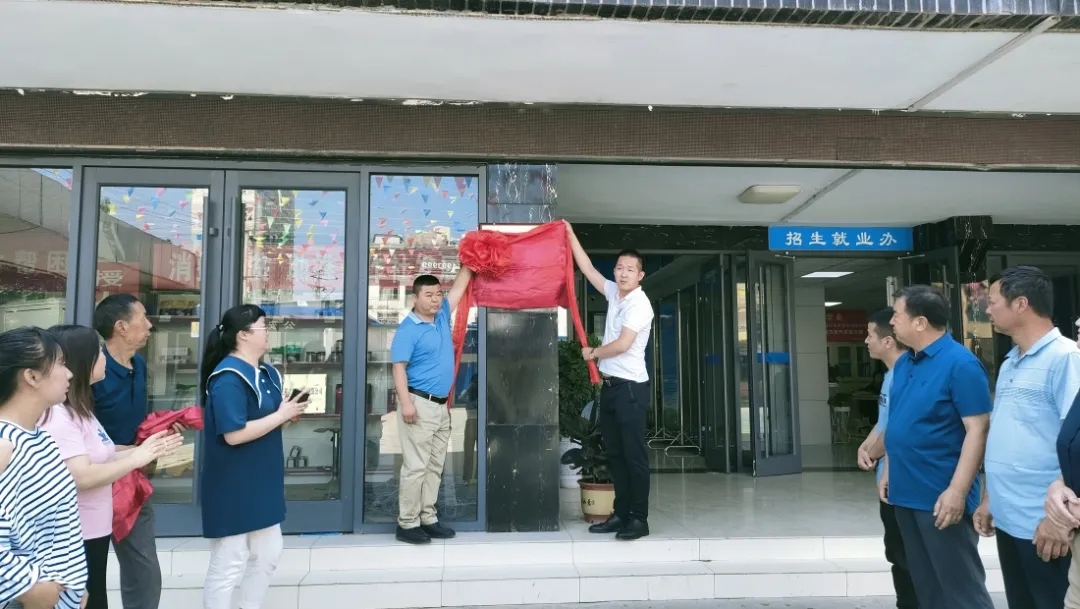 640.webp (2).jpg 640.webp (2).jpg