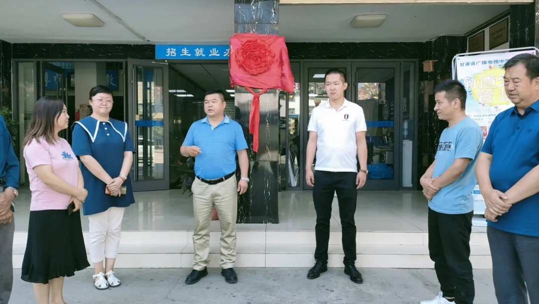 640.webp (3).jpg 640.webp (3).jpg